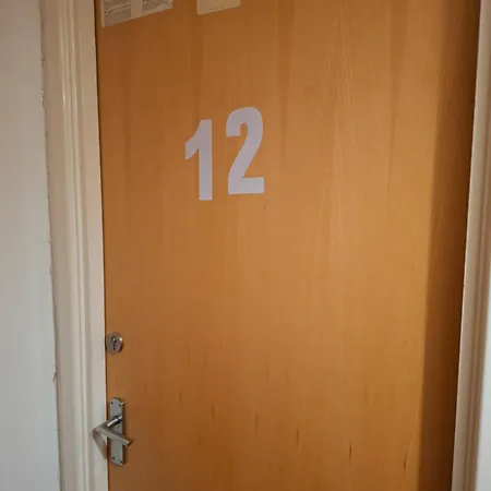 بيت ضيافة With Bathroom مدليسبره