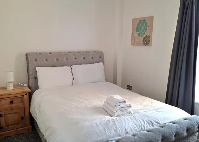 招待所 With Bathroom 3*